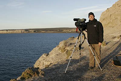 Chris Johnson filming Southern Right Whales from the cliffs of Peninsula Valdes, Argentina
